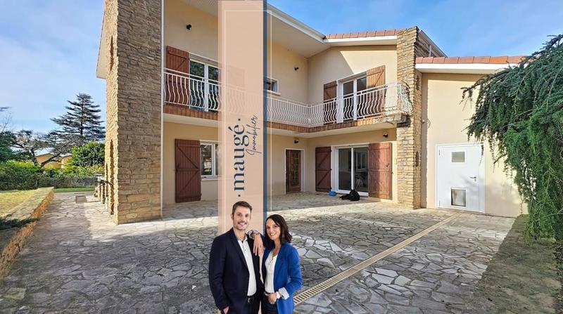 Maison - 211 m² - 6 pièces