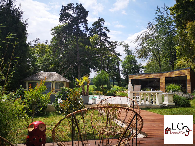 Manoir - 381 m² - 9 pièces