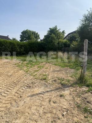 Terrain - 592 m²