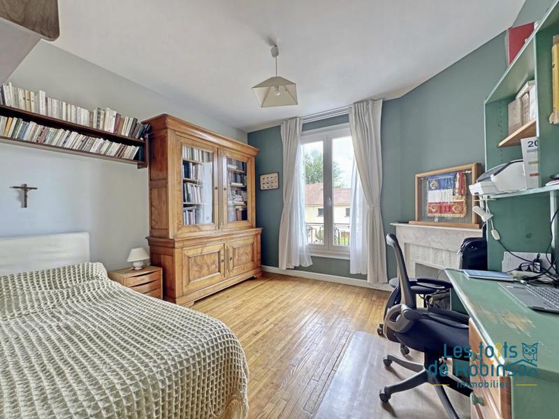 Maison de ville - 240 m² - 10 pièces