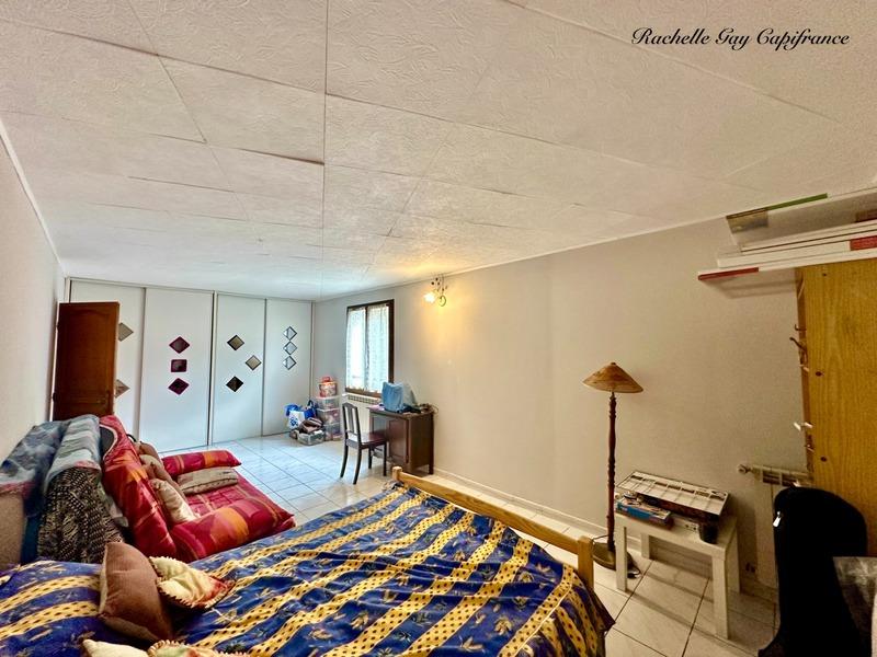 Maison - 117 m² - 5 pièces