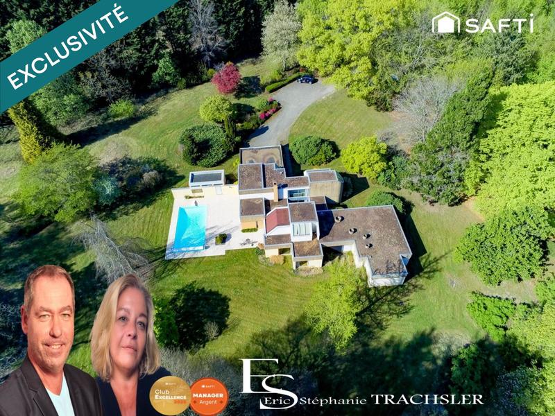 Maison - 304 m² - 12 pièces