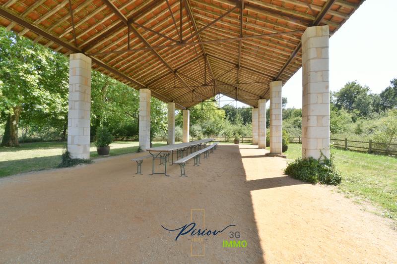 Local commercial - 563 m²