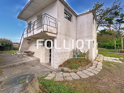 Maison - 90 m² - 5 pièces