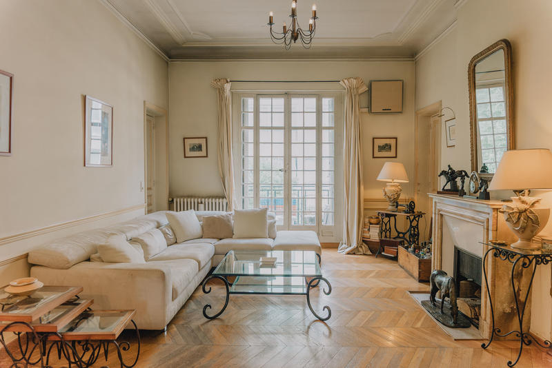 Appartement - 187 m² - 5 pièces