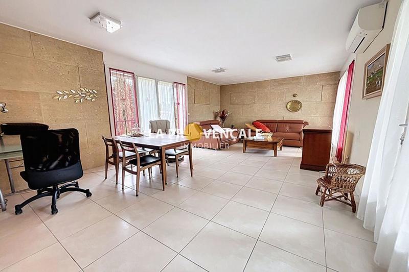 Maison - 95 m² - 4 pièces