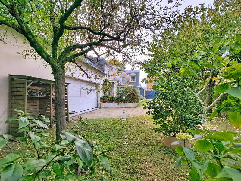 Maison - 175 m² - 8 pièces