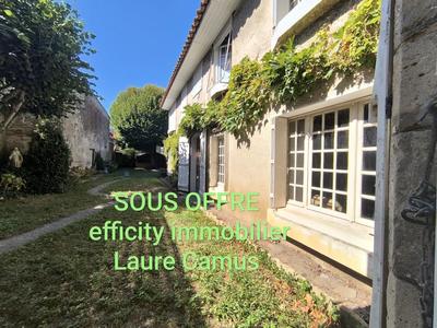 Maison - 223 m² - 10 pièces