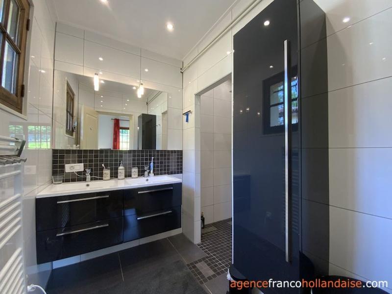 Maison - 101 m² - 6 pièces