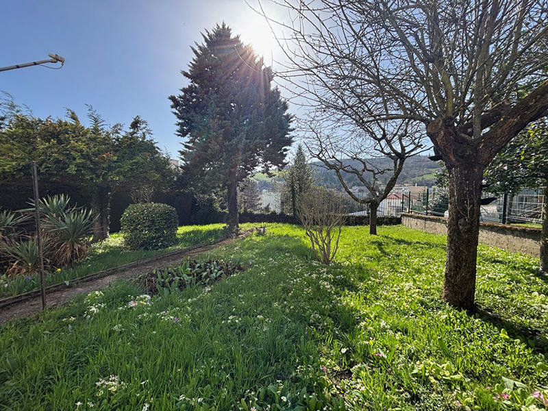 Maison - 197 m² - 8 pièces