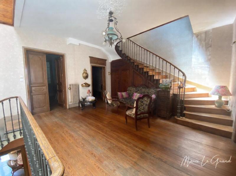 Maison - 184 m² - 7 pièces