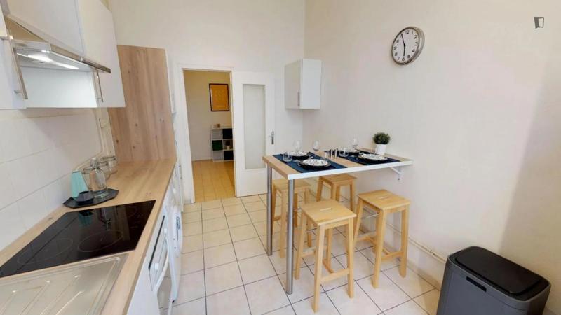 Chambre - 9 m² - 4 pièces