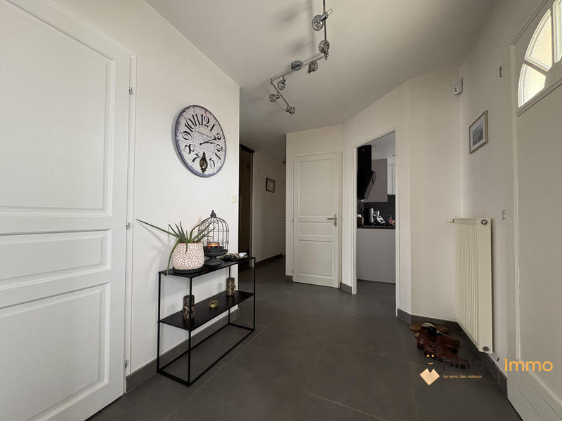 Maison contemporaine - 133 m² - 6 pièces