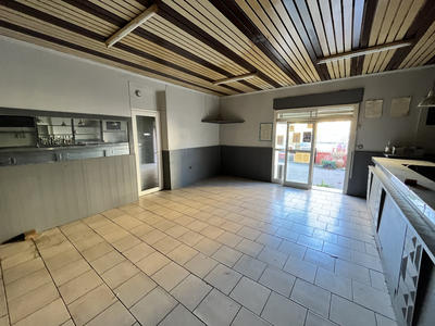 Maison - 95 m² - 5 pièces