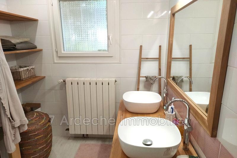 Maison - 195 m² - 8 pièces