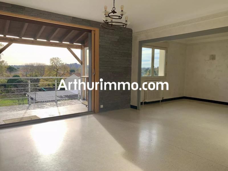 Maison - 157 m² - 8 pièces