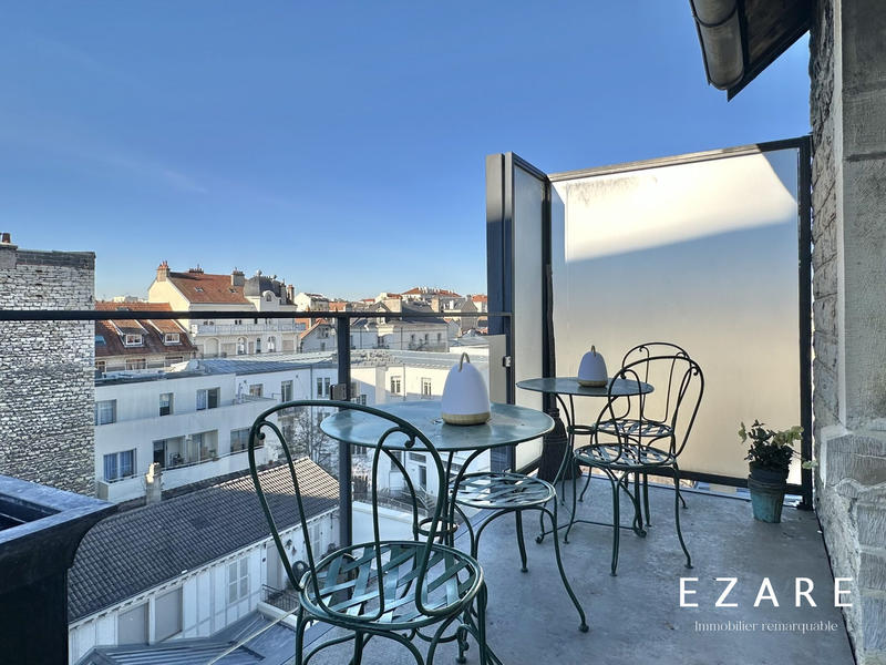 Appartement - 92 m² - 5 pièces