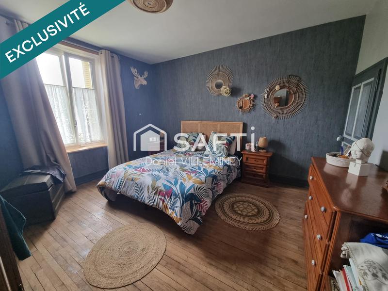 Maison - 203 m² - 9 pièces