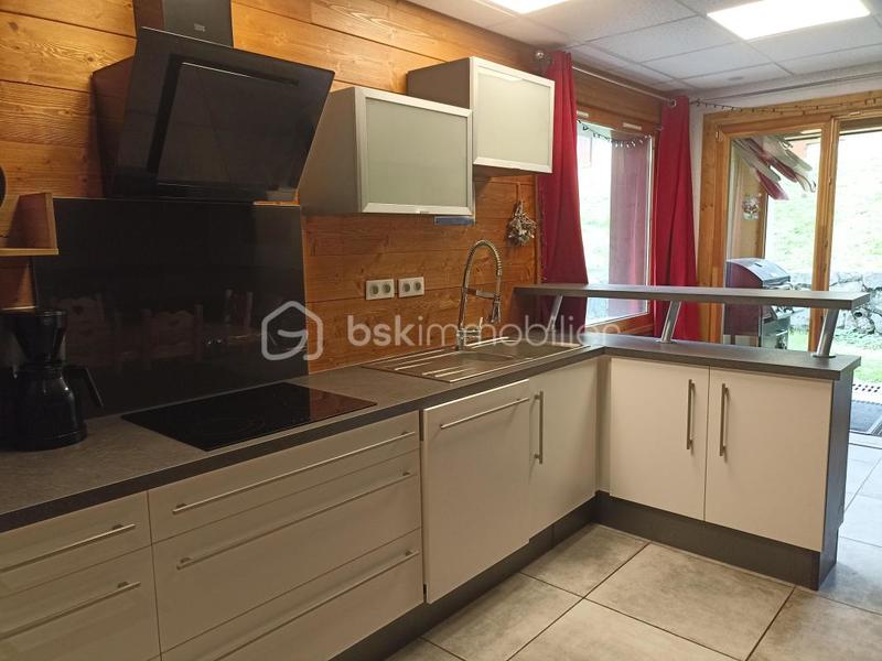 Appartement - 87 m² - 5 pièces