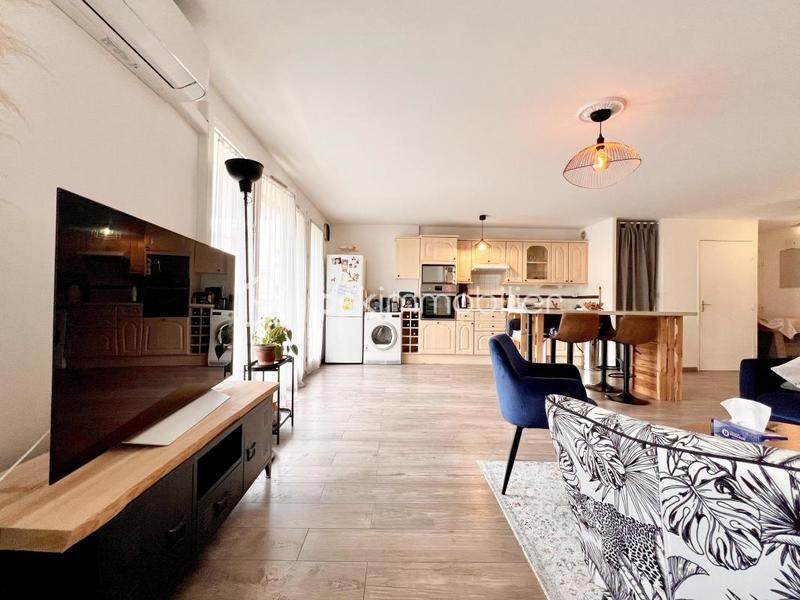 Appartement - 75 m² - 3 pièces