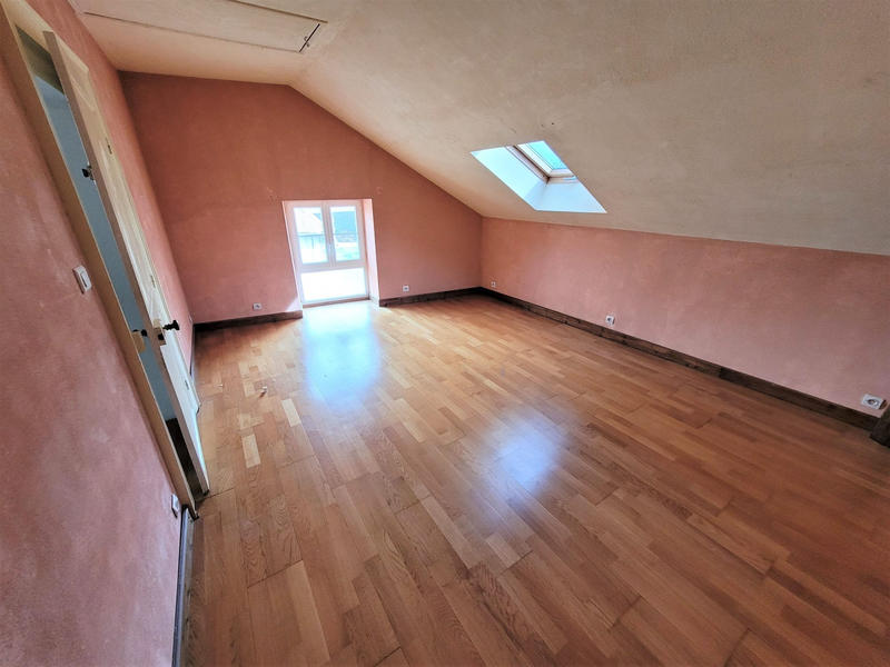 Maison - 190 m² - 6 pièces