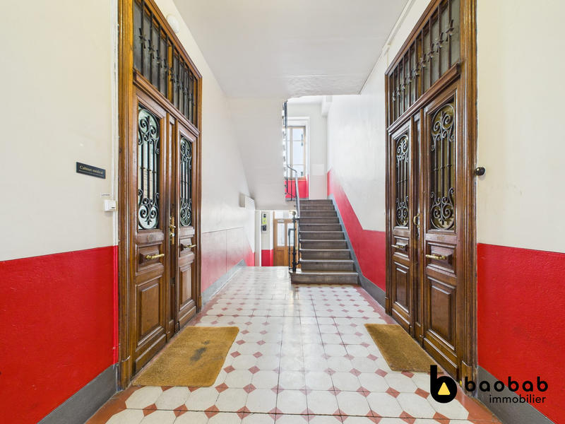 Appartement - 147 m² - 5 pièces