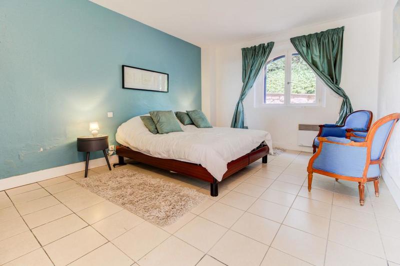 Villa - 230 m² - 8 pièces