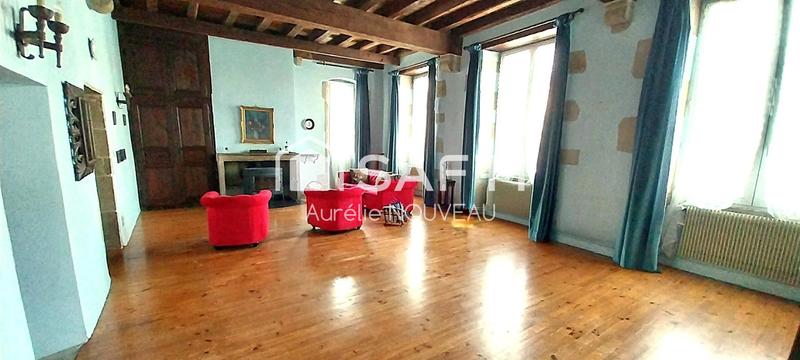 Maison - 320 m² - 12 pièces