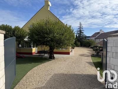 Maison - 200 m² - 8 pièces