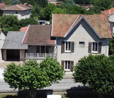 Maison - 160 m² - 6 pièces