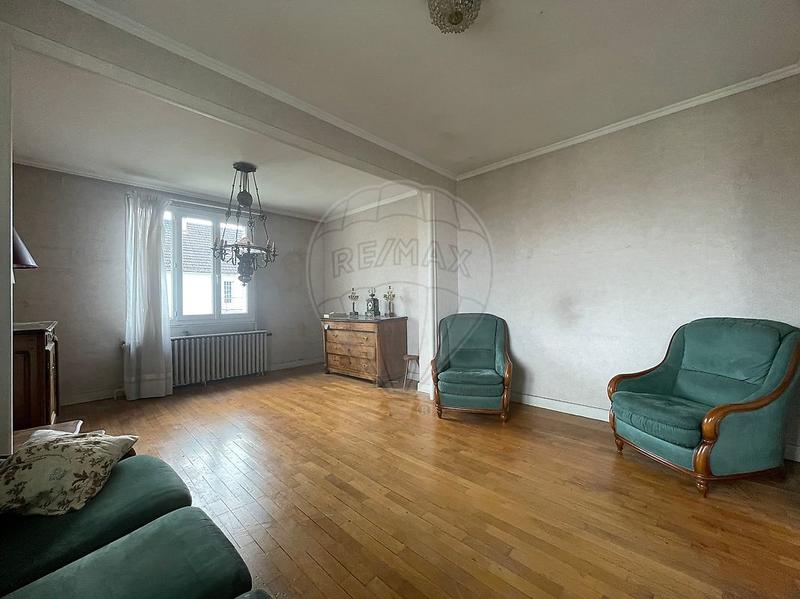 Maison - 89 m² - 5 pièces