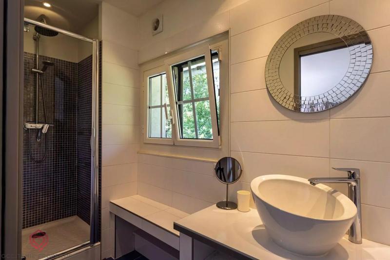 Villa - 203 m² - 7 pièces