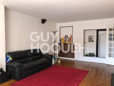 Maison - 225 m² - 7 pièces