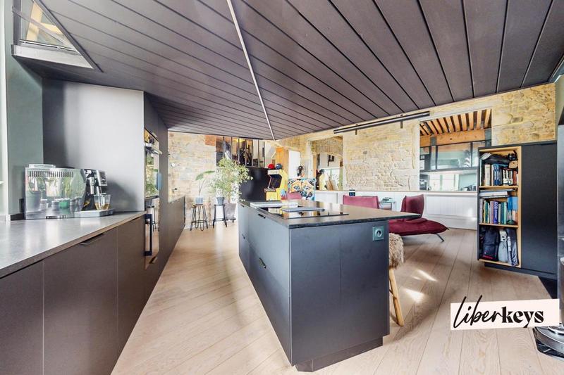 Loft - 100 m² - 3 pièces