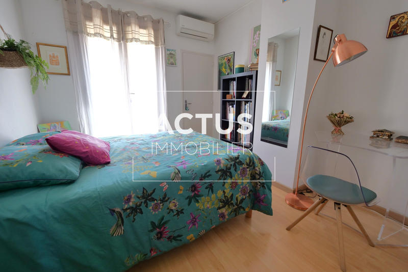 Maison - 200 m² - 7 pièces