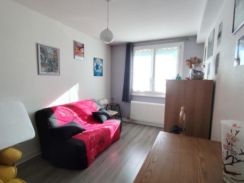 Appartement - 90 m² - 4 pièces