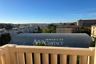 Local commercial - 120 m² - 5 pièces