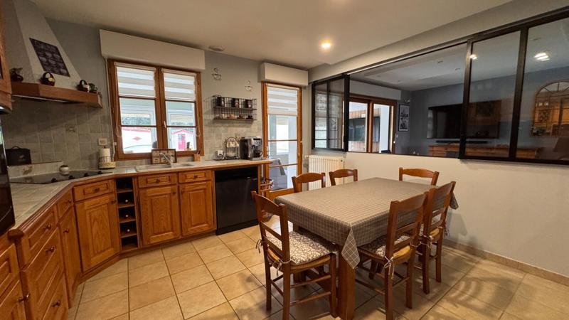 Maison - 170 m² - 5 pièces