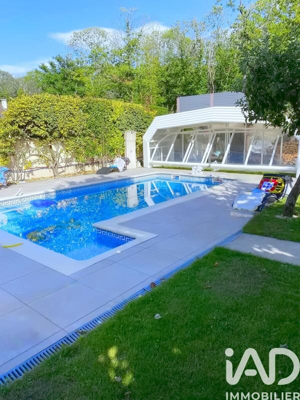 Maison - 205 m² - 6 pièces