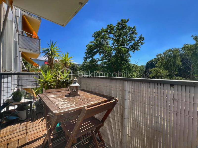 Appartement - 81 m² - 5 pièces