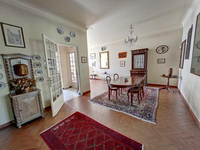 Maison ancienne - 210 m² - 7 pièces