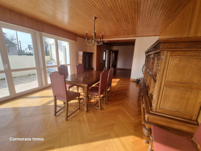 Maison - 128 m² - 7 pièces
