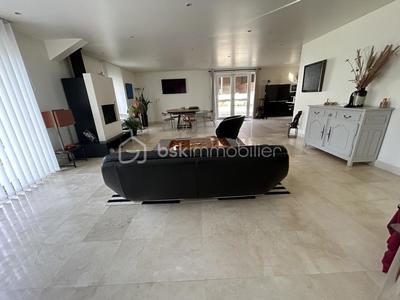 Maison - 146 m² - 4 pièces