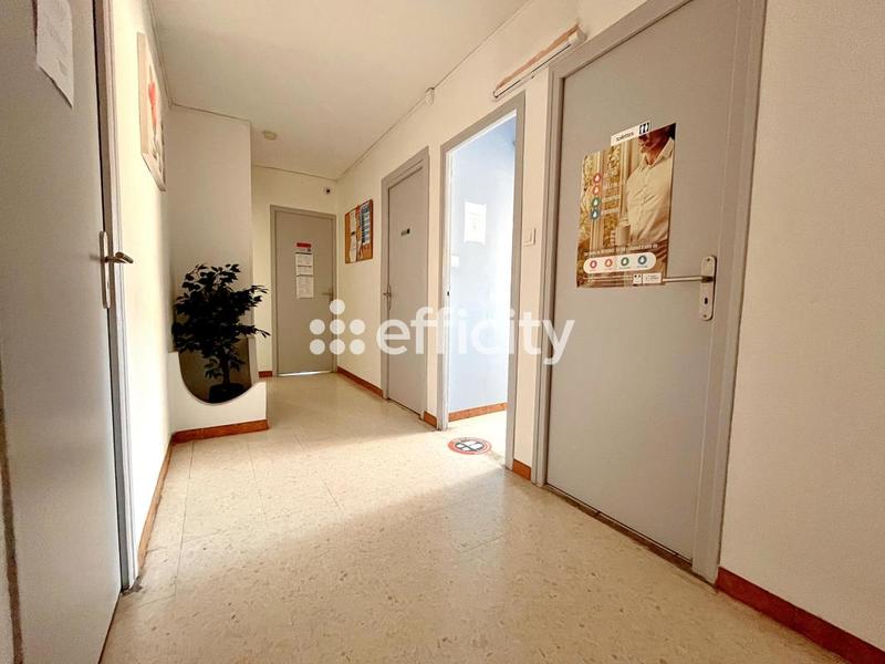 Appartement - 80 m² - 3 pièces