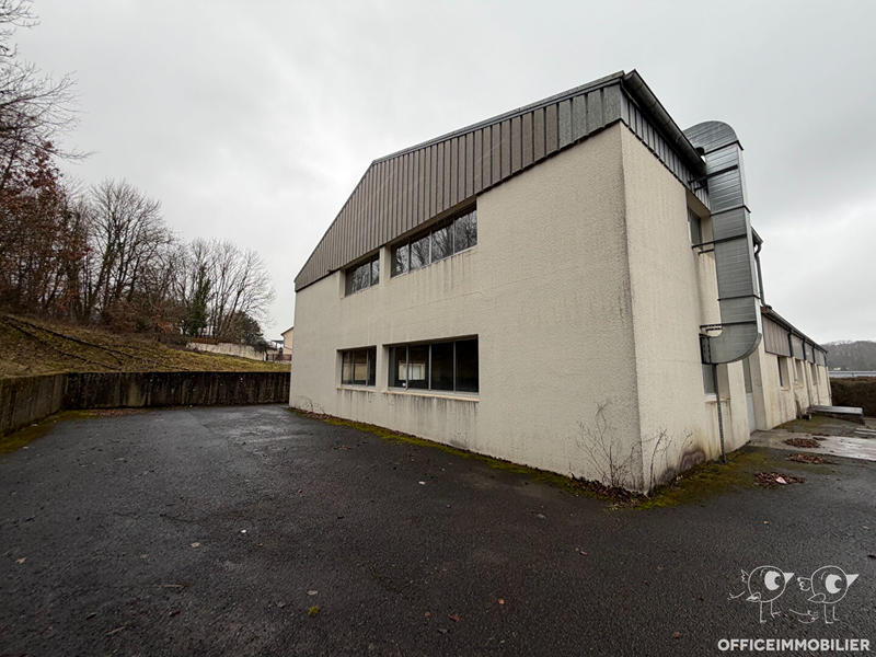 Local d'activité / Entrepôt - 775 m²