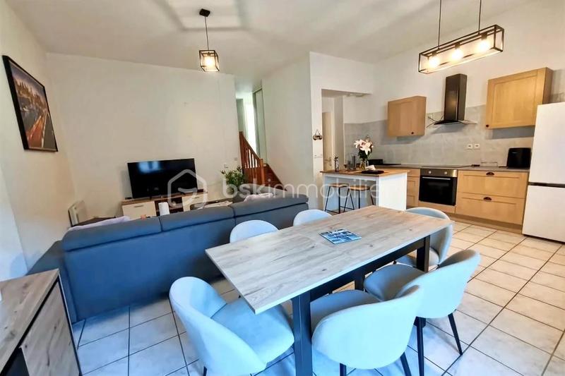 Maison - 137 m² - 6 pièces