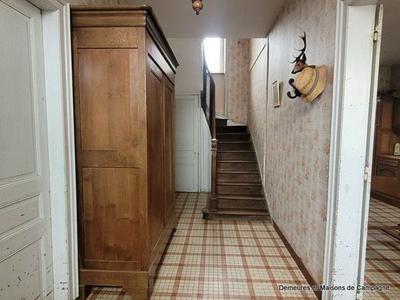 Maison - 180 m² - 7 pièces