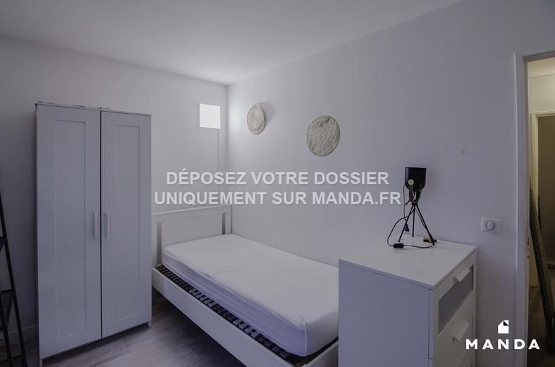 Chambre - 9 m² - 5 pièces