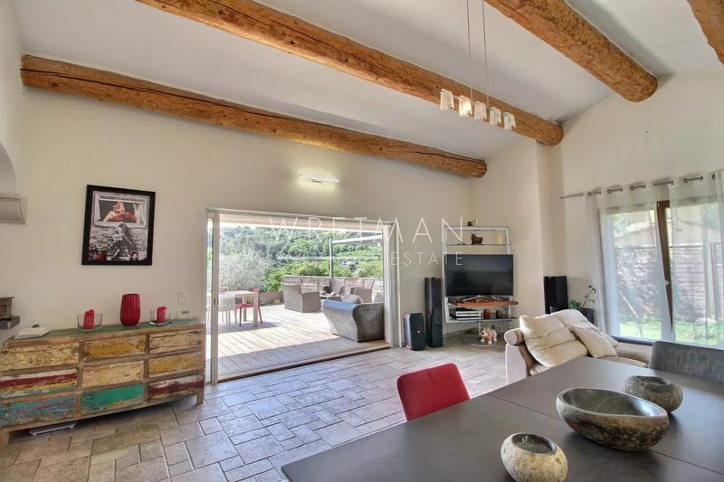 Maison - 122 m² - 4 pièces