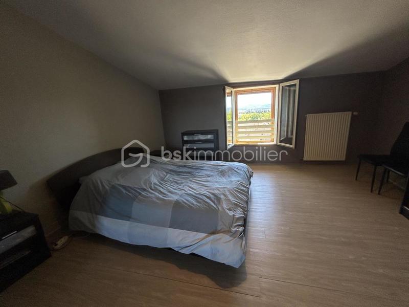 Appartement - 88 m² - 5 pièces